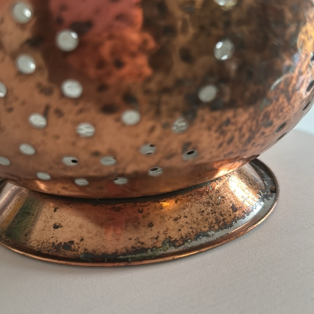 Copper Toned Metal Kitchen Colander - Picture 5 of 11